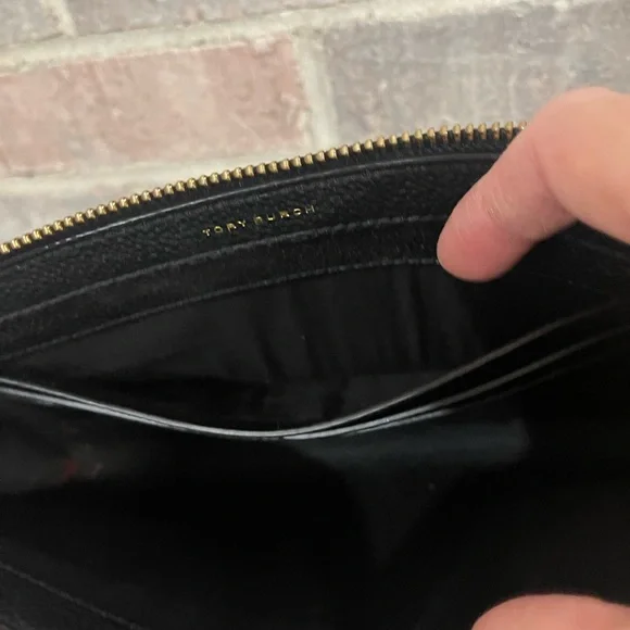 Tory Burch Black Crossbody Bag with Gold Logo - Picture 10 of 14